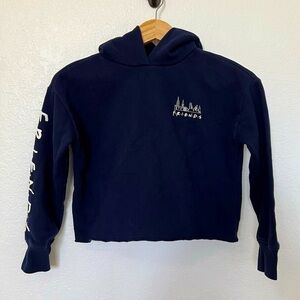 2/$30 Girl’s Gap Teen Friends Navy cropped hoodie sweatshirt SZ M 8